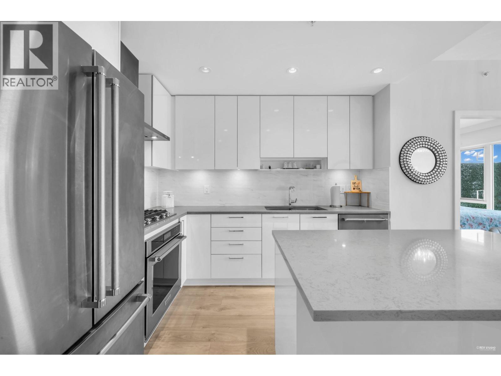 1207 1788 Gilmore Avenue, Burnaby, British Columbia  V5C 0L5 - Photo 9 - R3064235