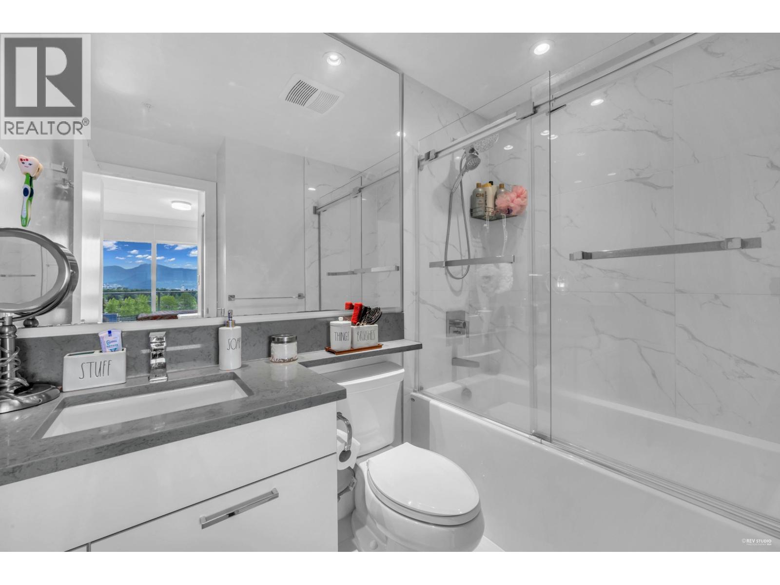 1207 1788 Gilmore Avenue, Burnaby, British Columbia  V5C 0L5 - Photo 16 - R3064235