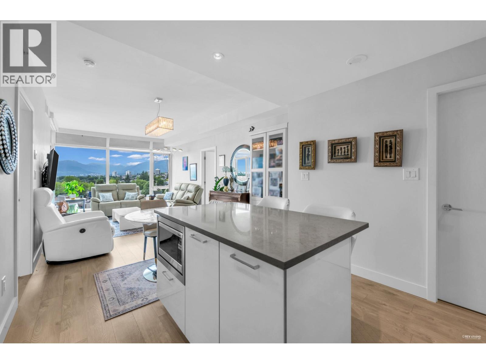 1207 1788 Gilmore Avenue, Burnaby, British Columbia  V5C 0L5 - Photo 5 - R3064235