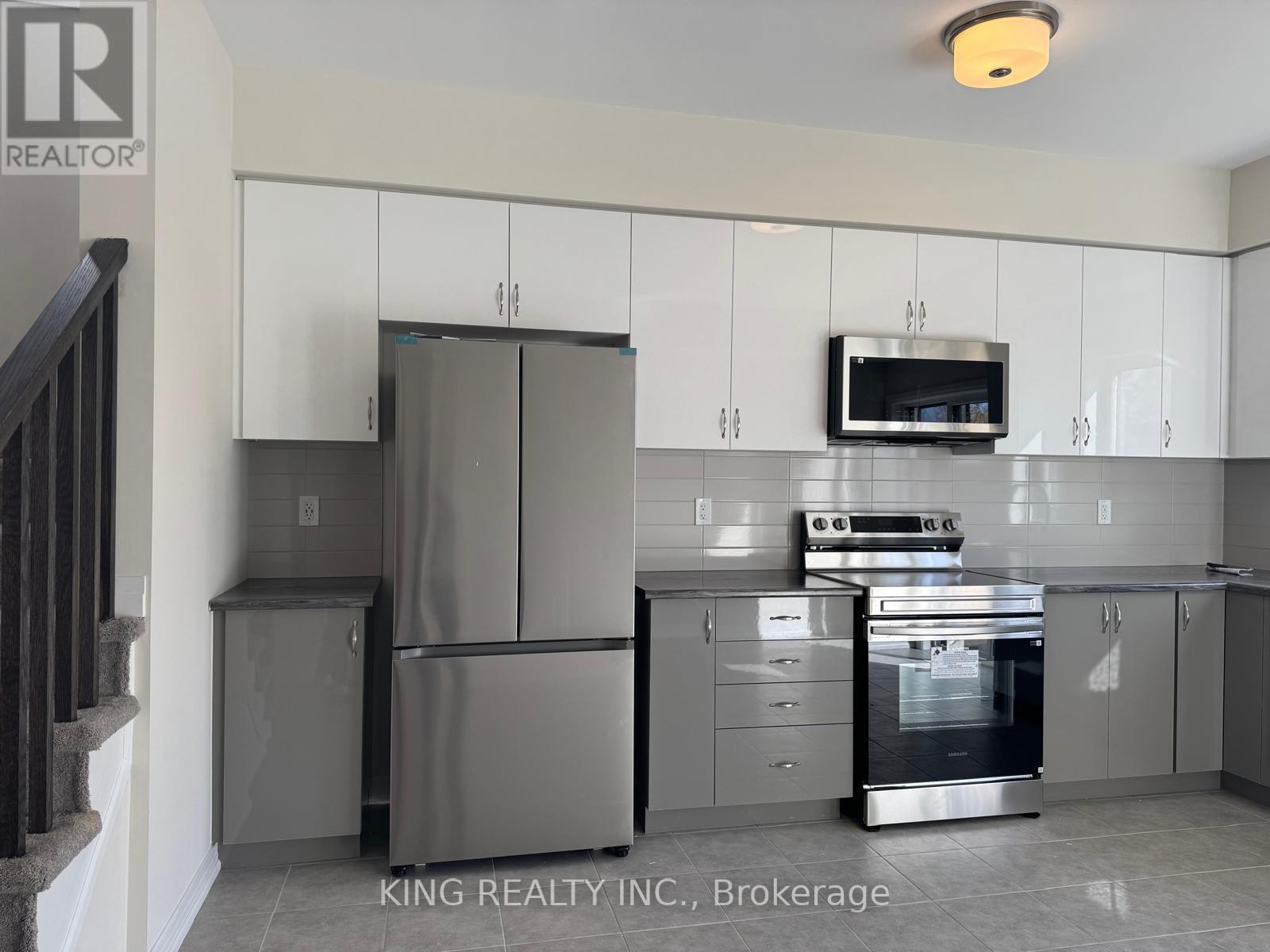 38 - 660 Colborne Street W, Brantford, Ontario  N3T 5L5 - Photo 4 - X12505492