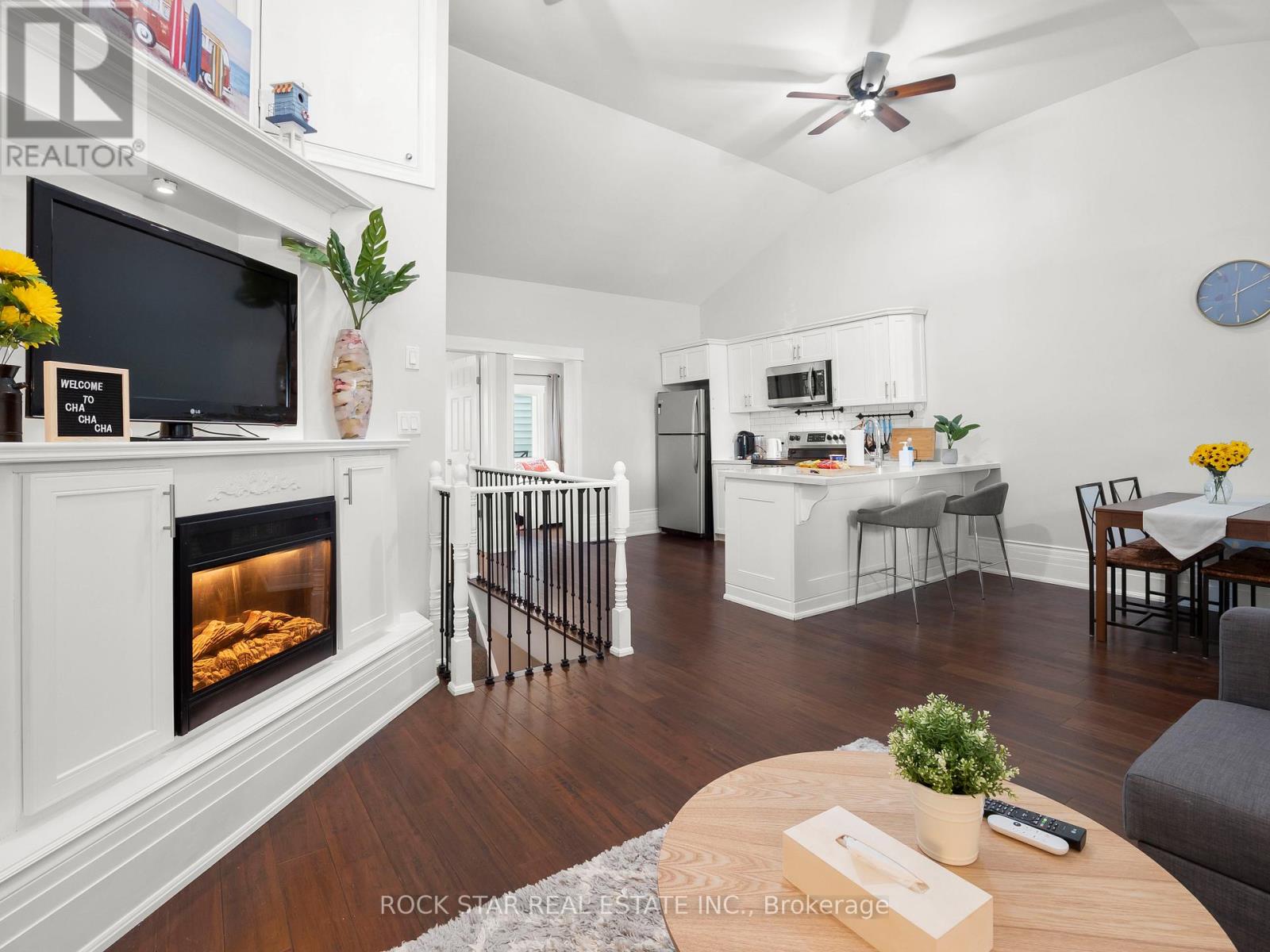 47 Burlington Street W, Hamilton, Ontario  L8L 1G6 - Photo 3 - X12505504