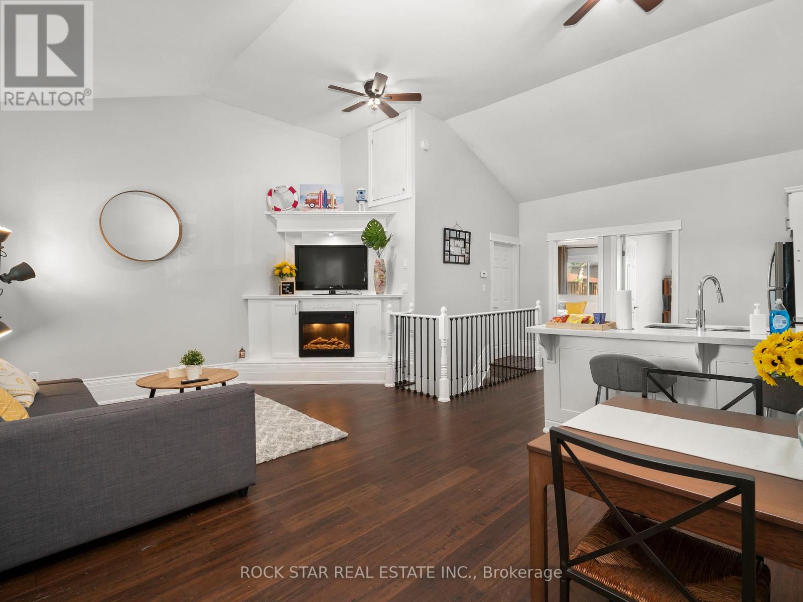 47 Burlington Street W, Hamilton, Ontario  L8L 1G6 - Photo 4 - X12505504