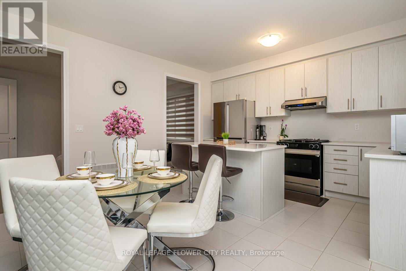 35 Player Drive, Erin, Ontario  N0B 1T0 - Photo 12 - X12505516