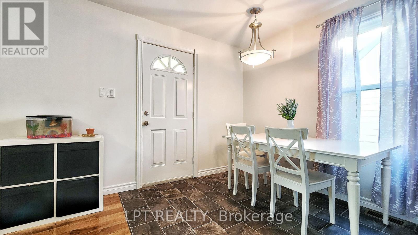 772 Duffus Street, Peterborough, Ontario  K9J 4K4 - Photo 4 - X12505562