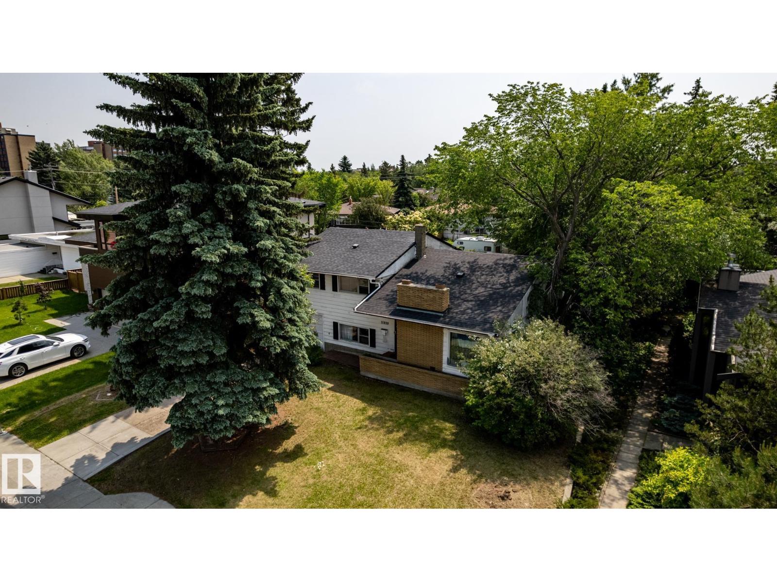 11819 87 AV NW, Edmonton, Alberta