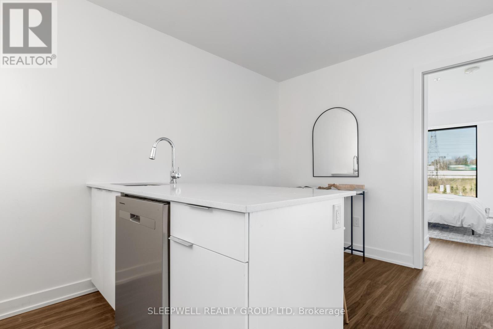 410 - 1354 Carling Avenue, Ottawa, Ontario  K1Z 7L5 - Photo 5 - X12505592