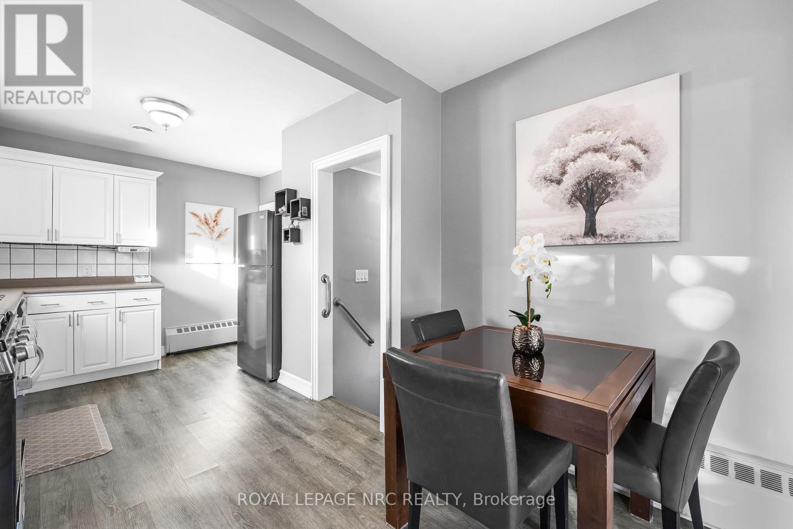 20 Helen Street, Port Colborne, Ontario  L3K 3N9 - Photo 12 - X12505596