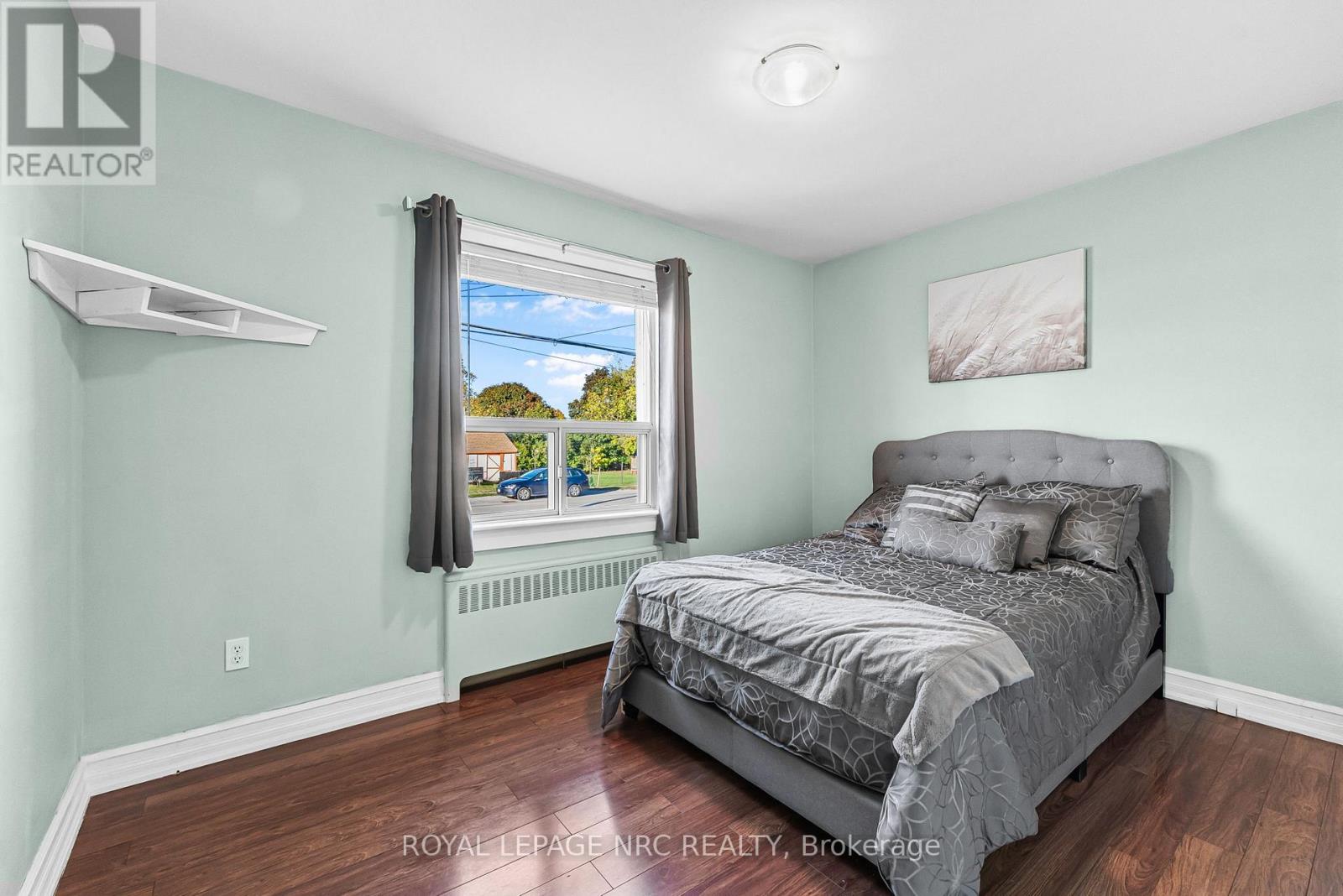 20 Helen Street, Port Colborne, Ontario  L3K 3N9 - Photo 14 - X12505596