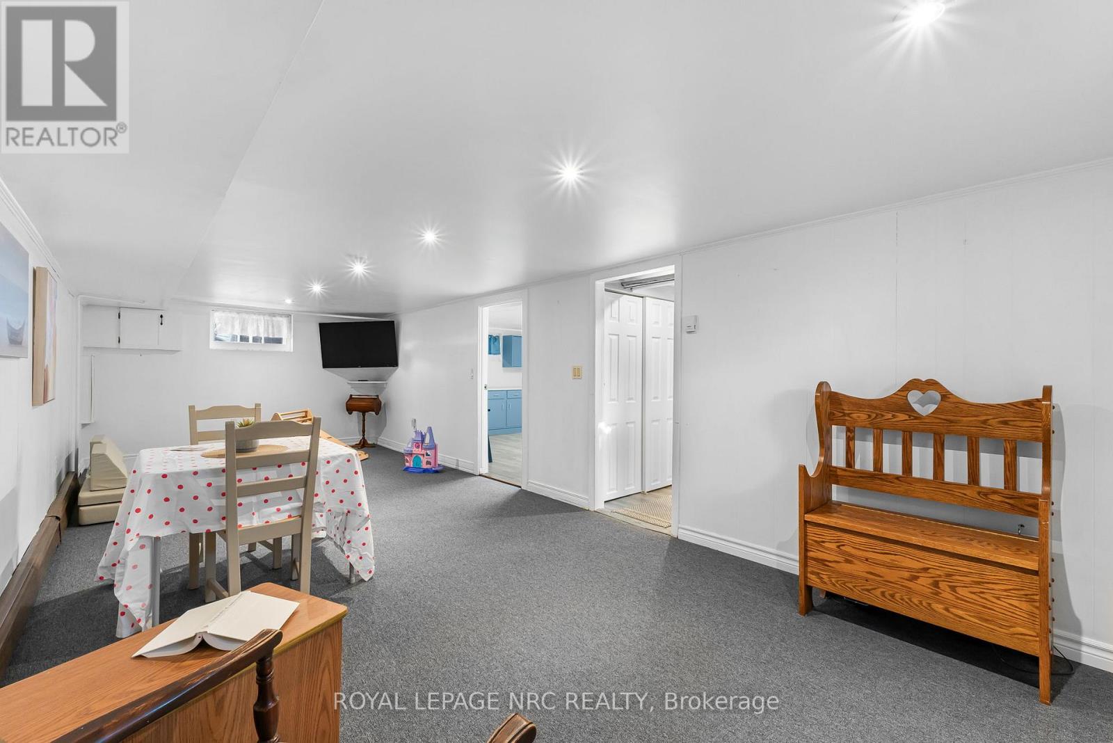 20 Helen Street, Port Colborne, Ontario  L3K 3N9 - Photo 20 - X12505596