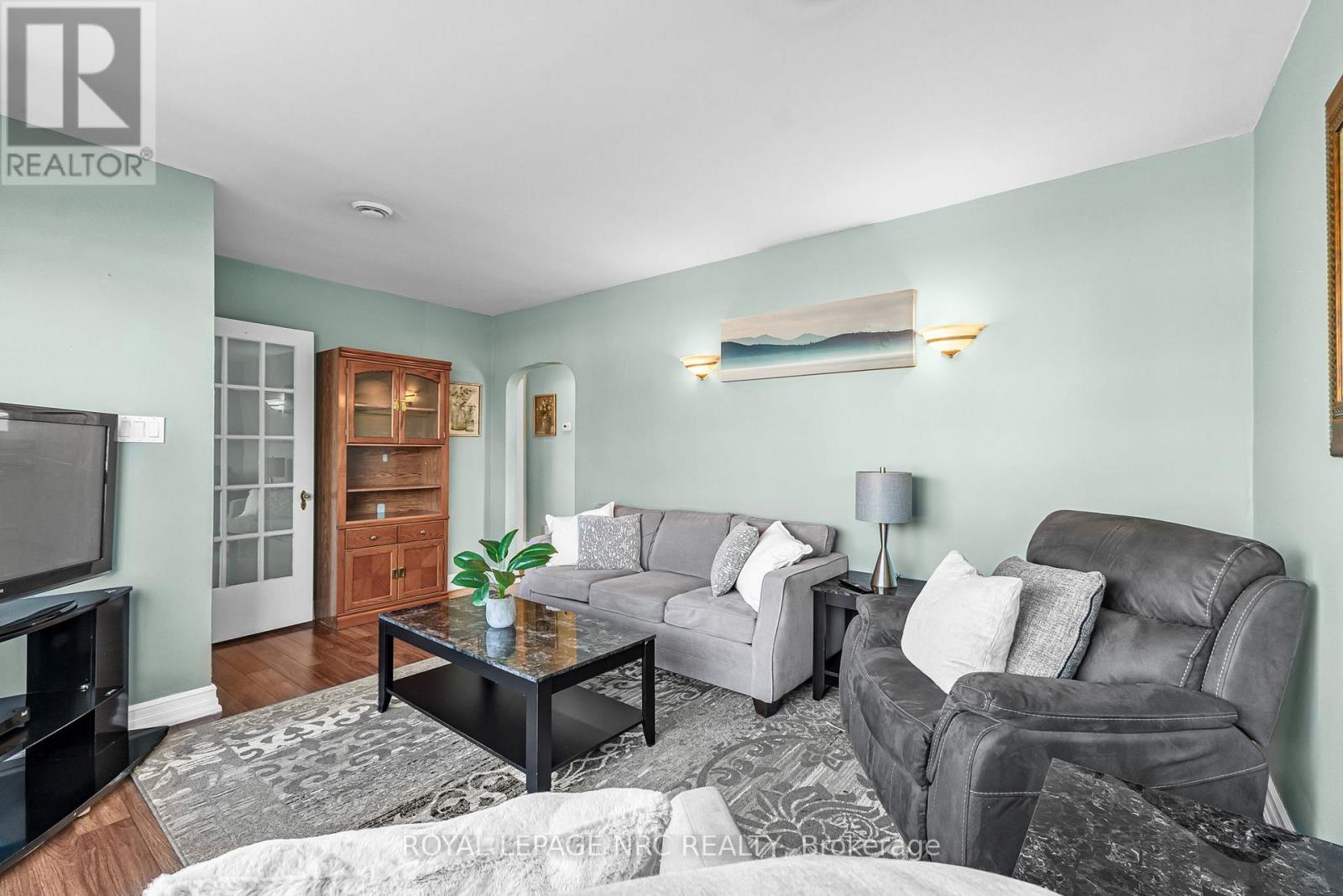 20 Helen Street, Port Colborne, Ontario  L3K 3N9 - Photo 7 - X12505596