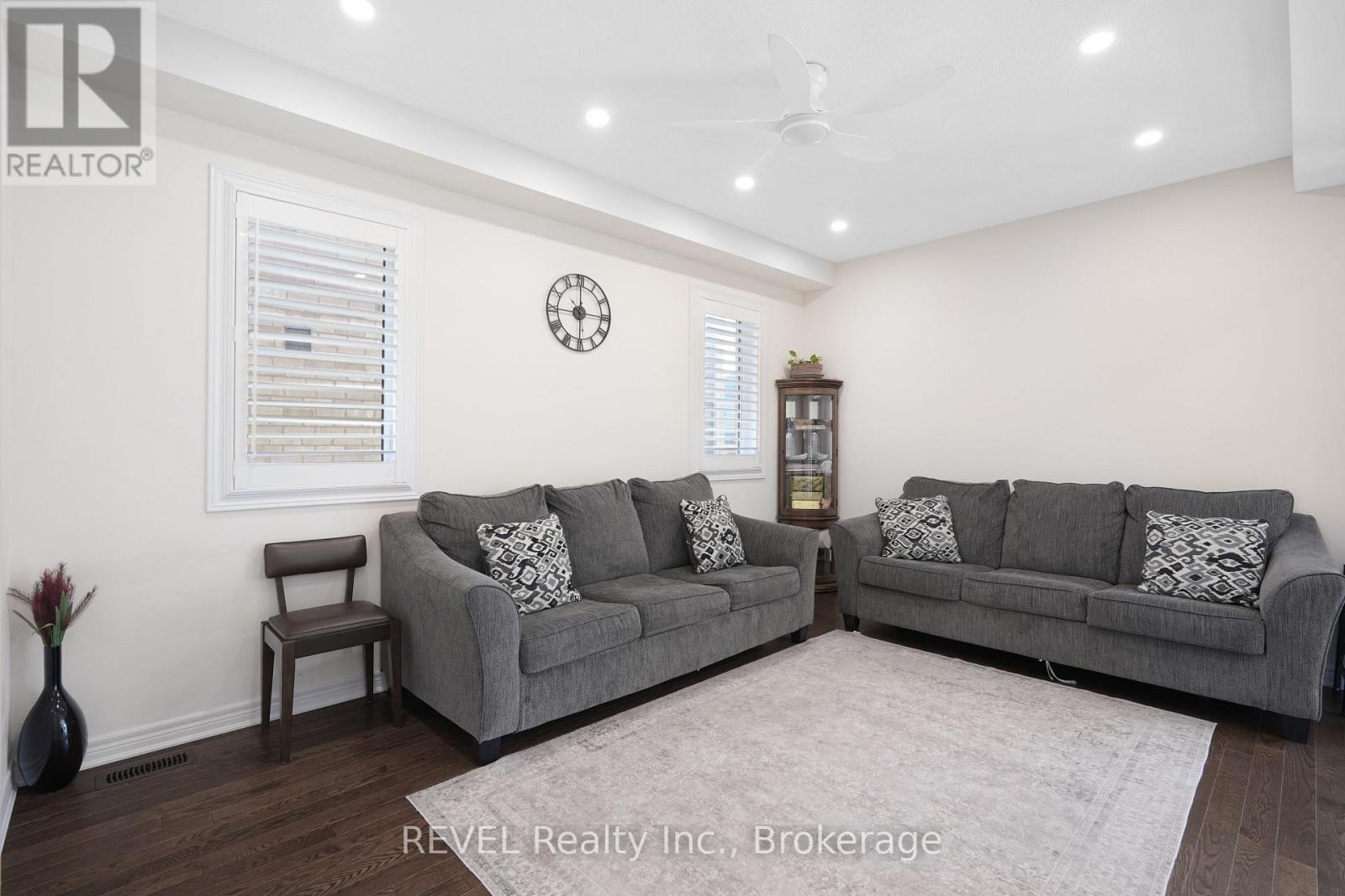 44 Spring Crest Way, Thorold (Rolling Meadows), Ontario  L2V 0J8 - Photo 10 - X12505606