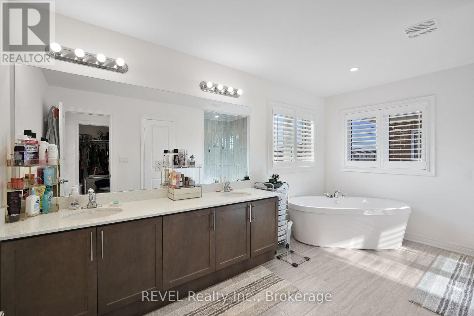 44 Spring Crest Way, Thorold (Rolling Meadows), Ontario  L2V 0J8 - Photo 22 - X12505606