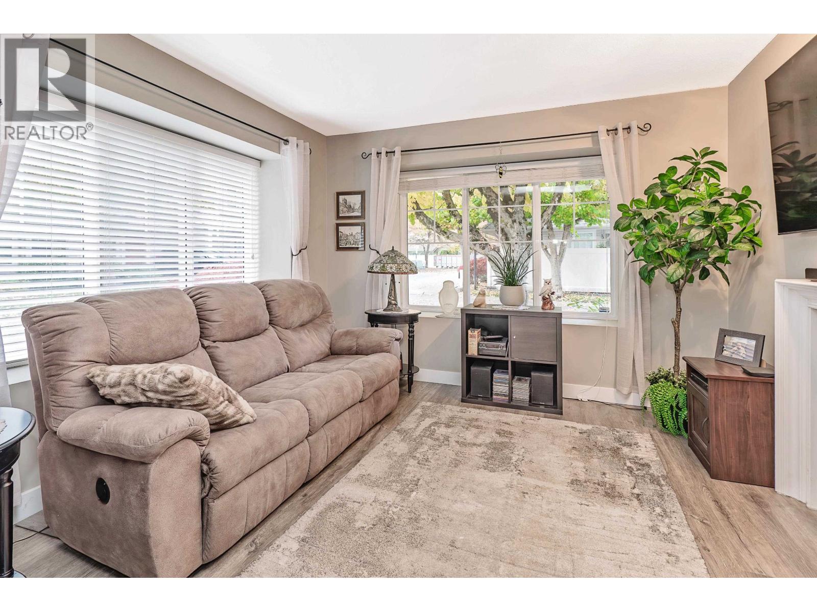 60 23085 118 Avenue, Maple Ridge, British Columbia V2X 3J7 - Photo 3 - R3064297