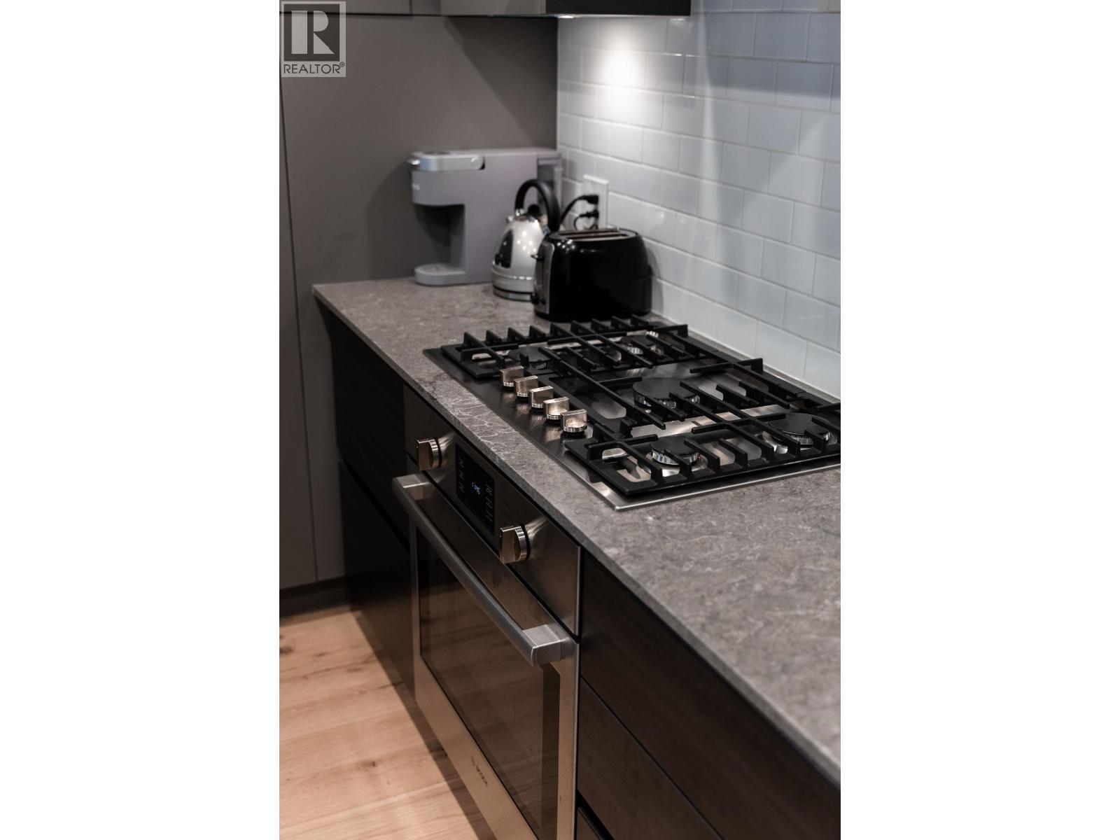 205 55 Klahanie Drive, Port Moody, British Columbia  V3H 0M9 - Photo 8 - R3064305