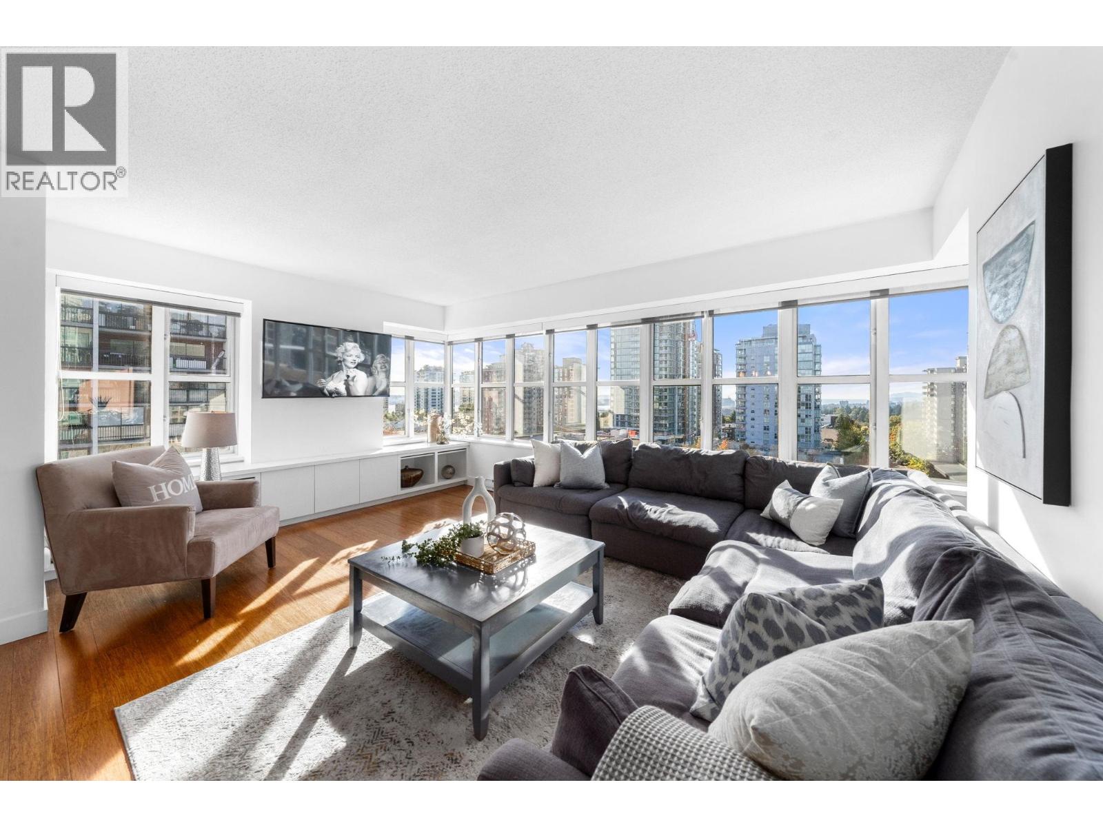 804 1555 Eastern Avenue, North Vancouver, British Columbia  V7L 3G2 - Photo 2 - R3064318