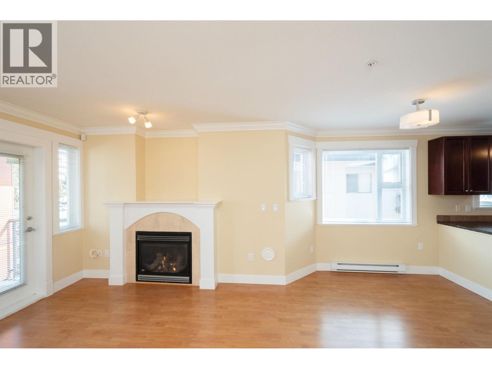 304 152 E 12th Street, North Vancouver, British Columbia  V7L 2J4 - Photo 6 - R3064319