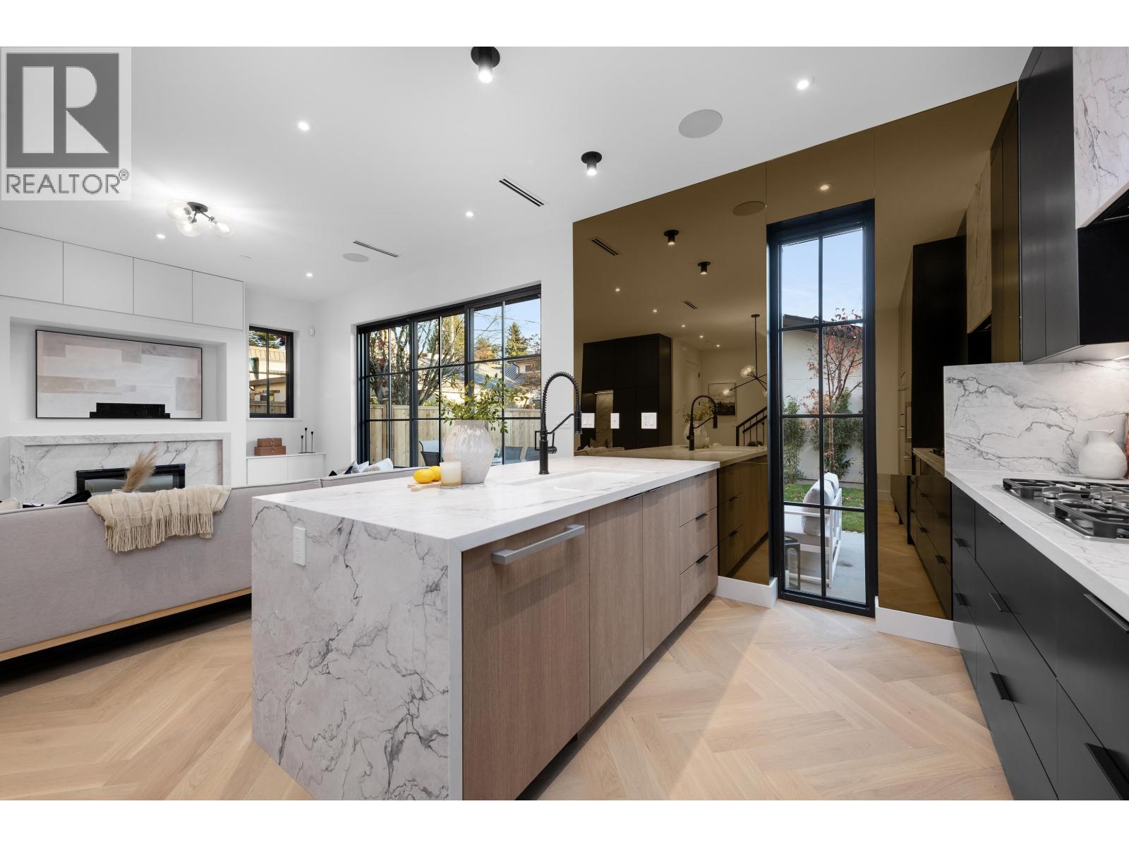 2 240 E 37th Avenue, Vancouver, British Columbia  V5W 1E6 - Photo 10 - R3064329