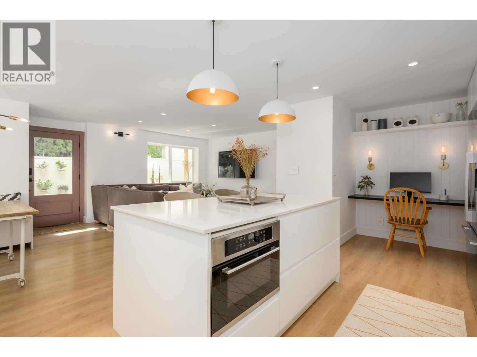 580 Ioco Road, Port Moody, British Columbia  V3H 2W2 - Photo 23 - R3064306