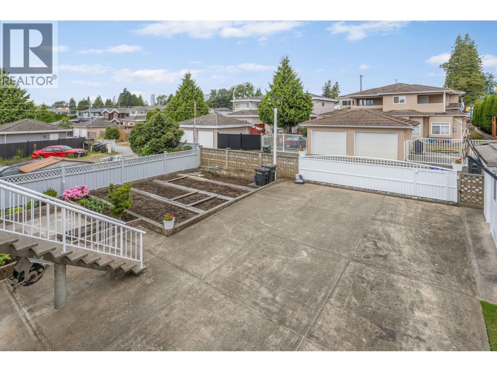 5889 Neville Street, Burnaby, British Columbia  V5J 2J3 - Photo 34 - R3064311