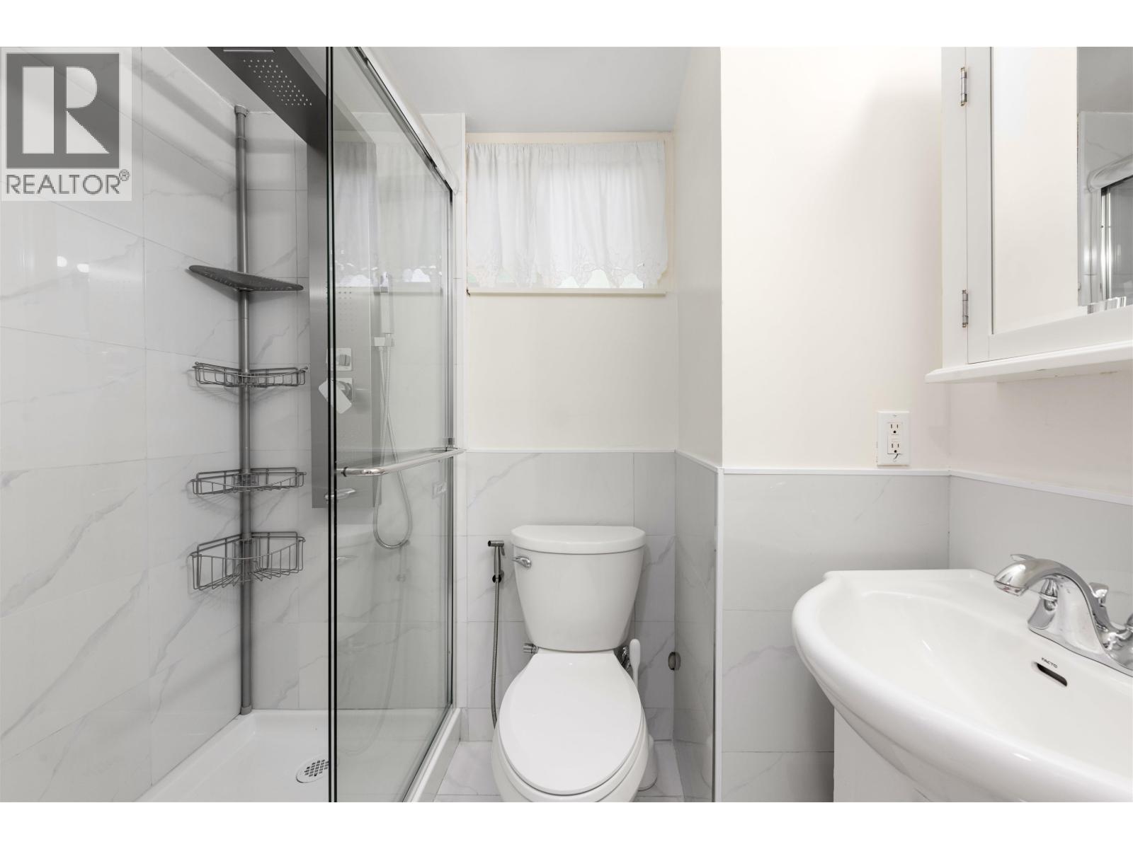 7988 Edson Avenue, Burnaby, British Columbia  V5J 3W7 - Photo 21 - R3064337