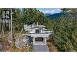 Basement 4648 Woodburn Road, West Vancouver, Ca