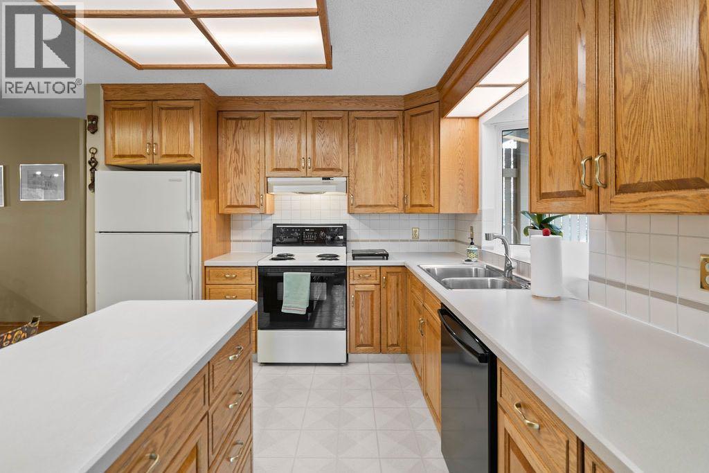 3350 Oakwood Drive Sw, Calgary, Alberta  T2V 4J4 - Photo 18 - A2267181