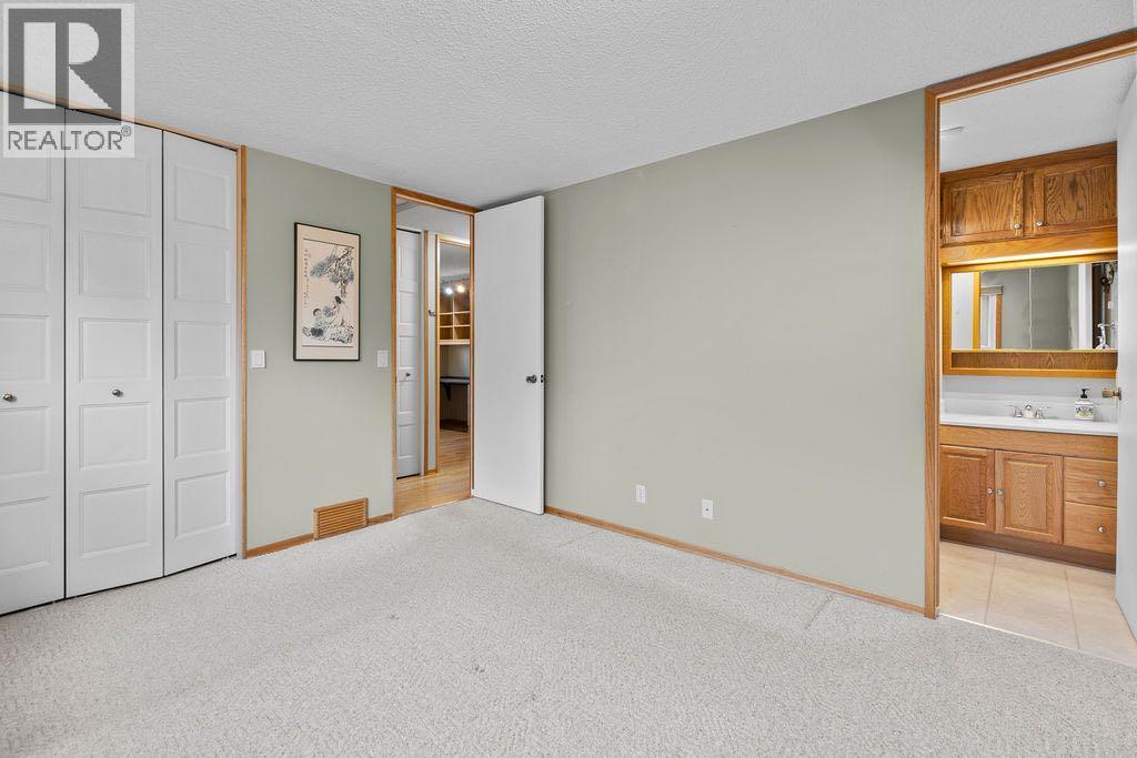 3350 Oakwood Drive Sw, Calgary, Alberta  T2V 4J4 - Photo 23 - A2267181