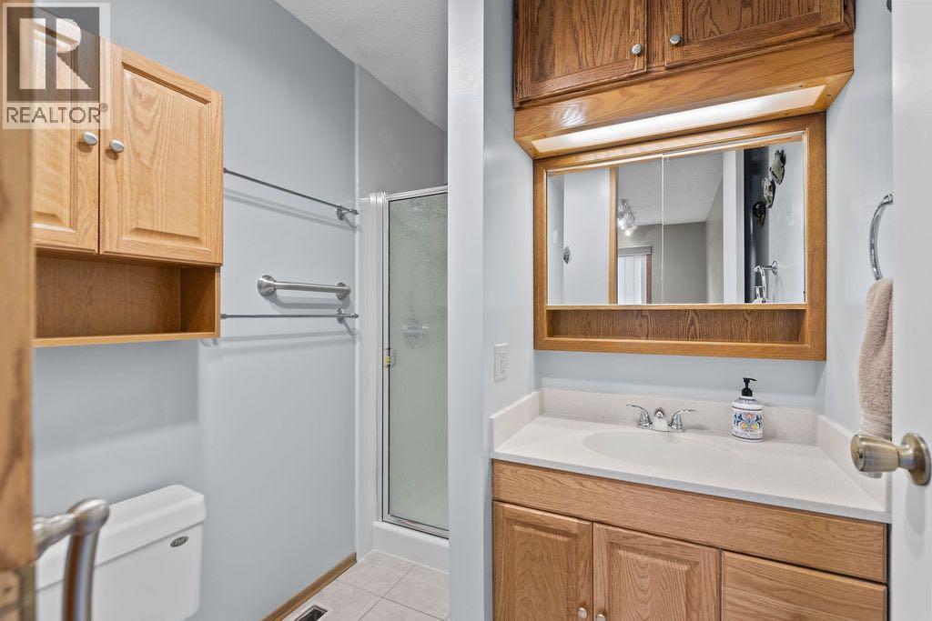 3350 Oakwood Drive Sw, Calgary, Alberta  T2V 4J4 - Photo 24 - A2267181