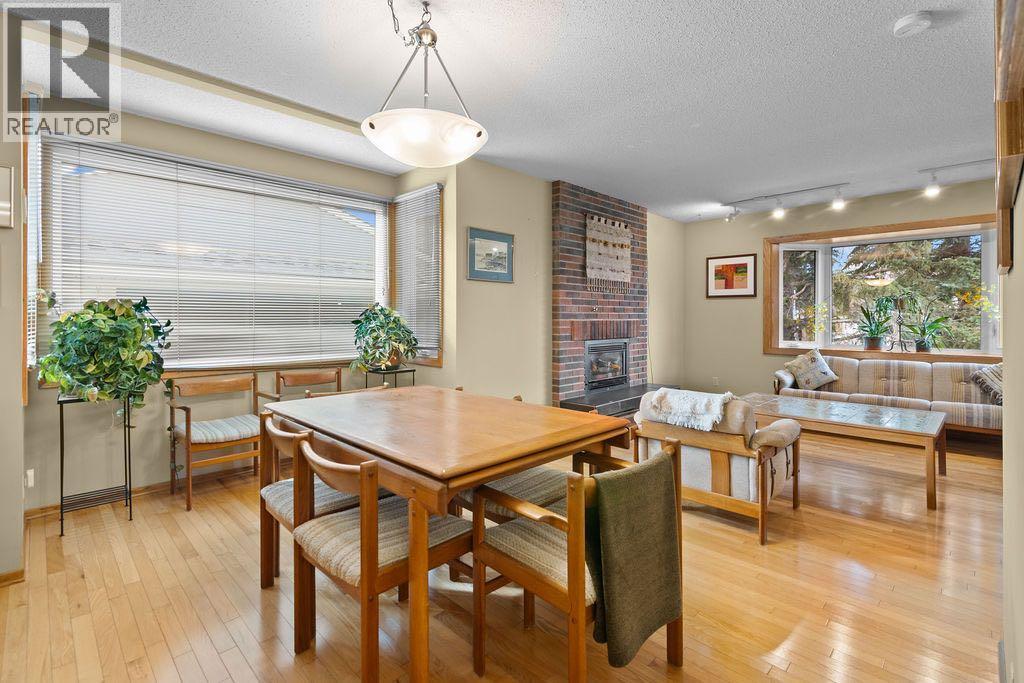 3350 Oakwood Drive Sw, Calgary, Alberta  T2V 4J4 - Photo 11 - A2267181