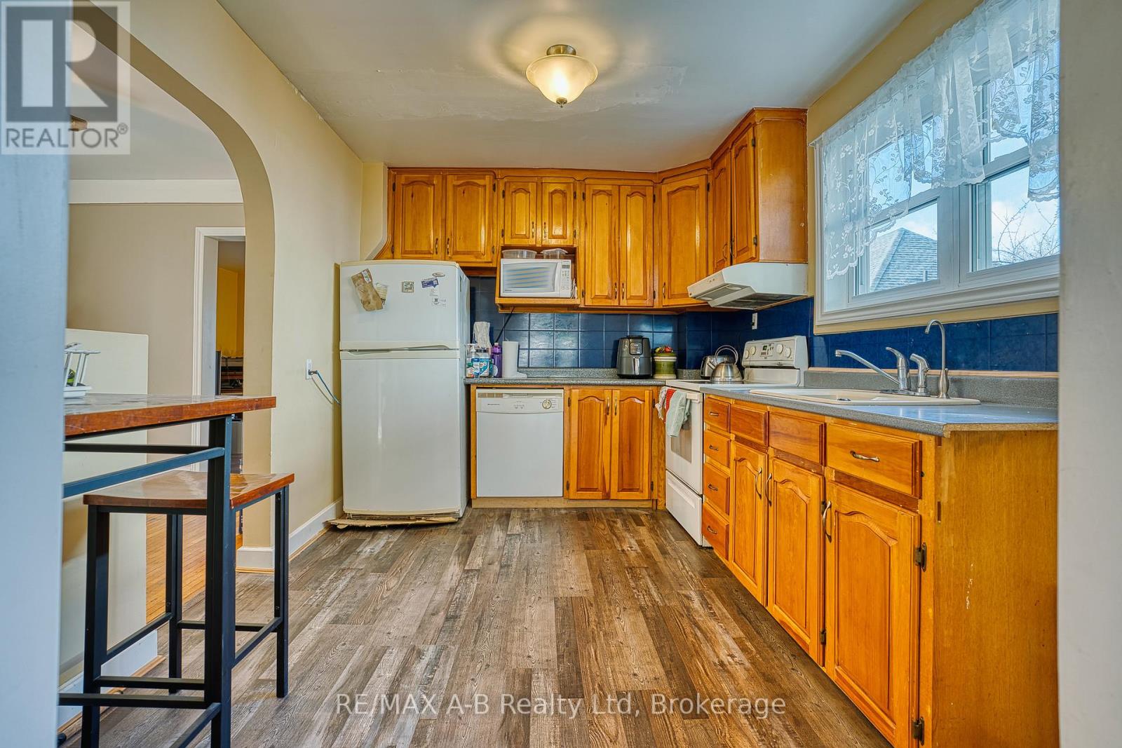 252 Romeo Street S, Stratford, Ontario  N5A 4T5 - Photo 8 - X12499448