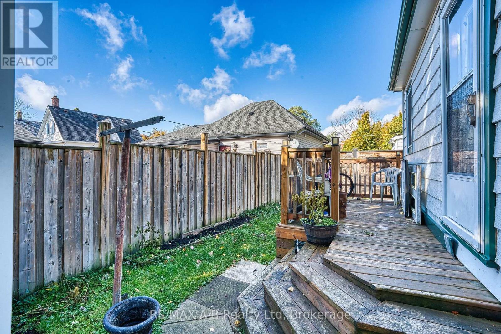 252 Romeo Street S, Stratford, Ontario  N5A 4T5 - Photo 5 - X12499448