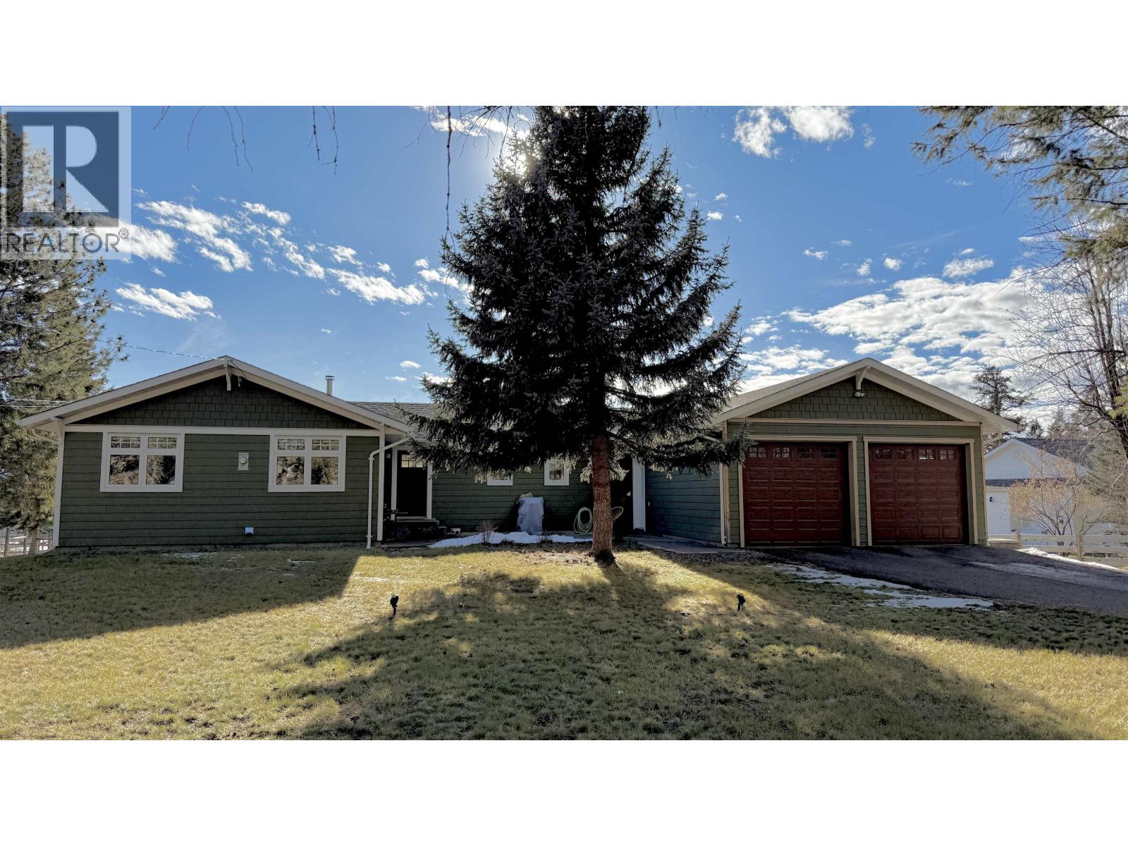 5450 DONSLEEQUA COURT, 108 Mile Ranch, British Columbia