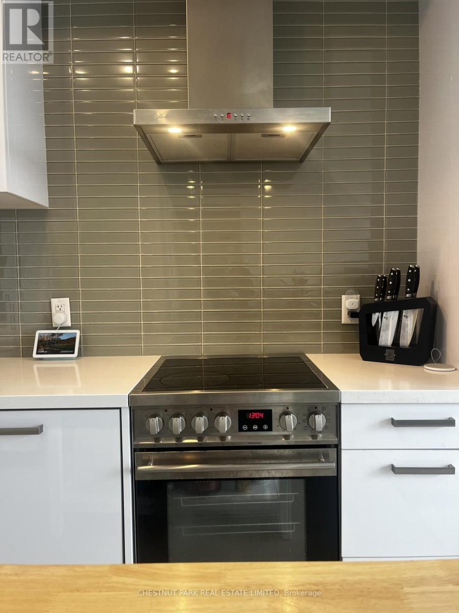 120 Bayview Avenue, Toronto, Ontario  M5A 0G4 - Photo 6 - C12505574