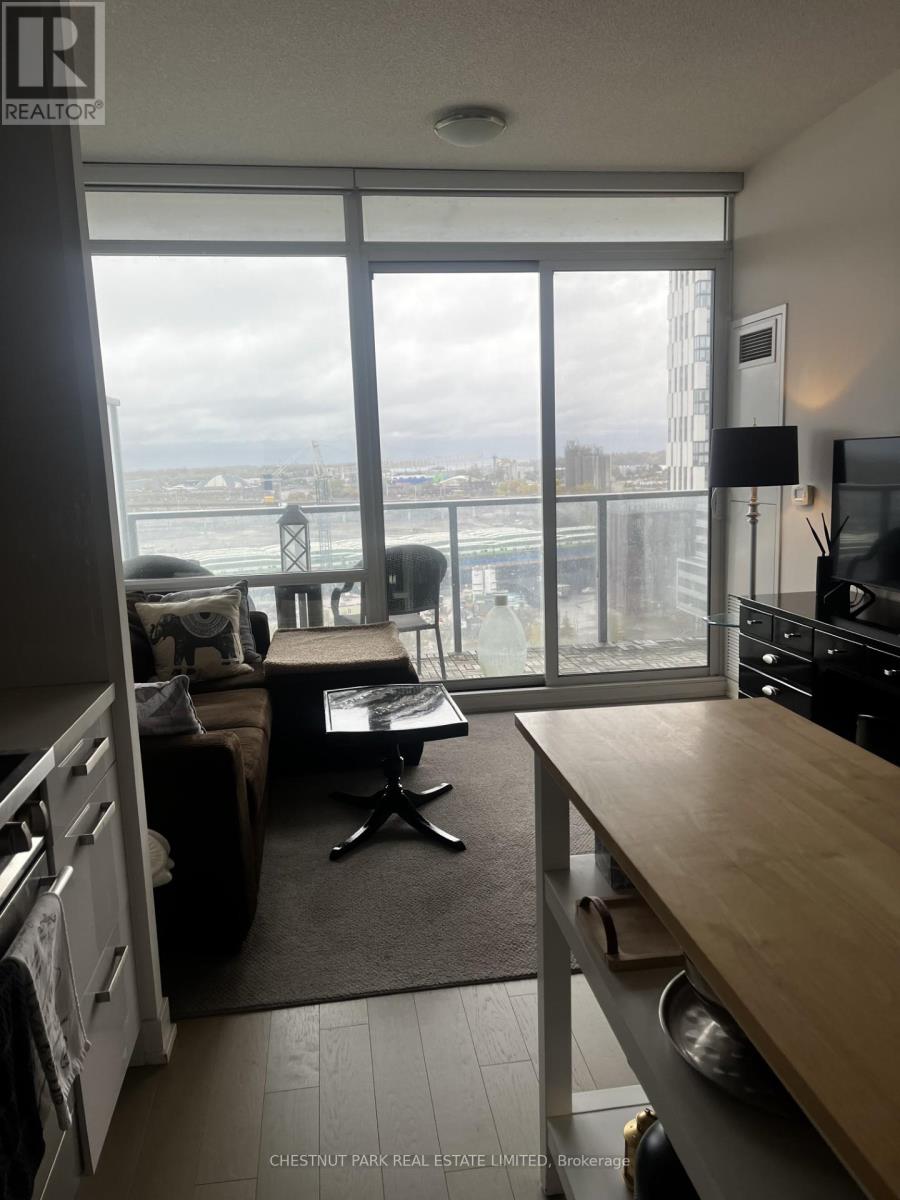 120 Bayview Avenue, Toronto, Ontario  M5A 0G4 - Photo 8 - C12505574