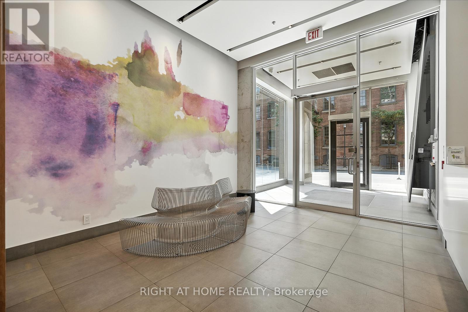 1107 - 388 Richmond Street W, Toronto, Ontario  M5V 3P1 - Photo 3 - C12505588