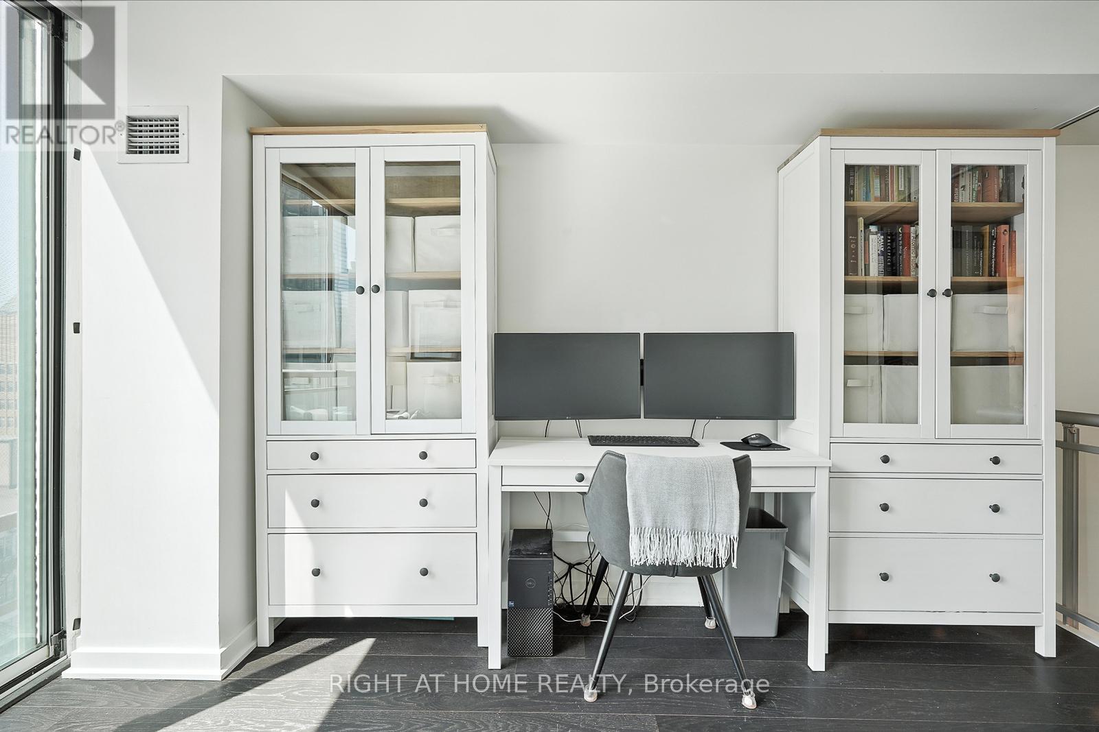 1107 - 388 Richmond Street W, Toronto, Ontario  M5V 3P1 - Photo 33 - C12505588