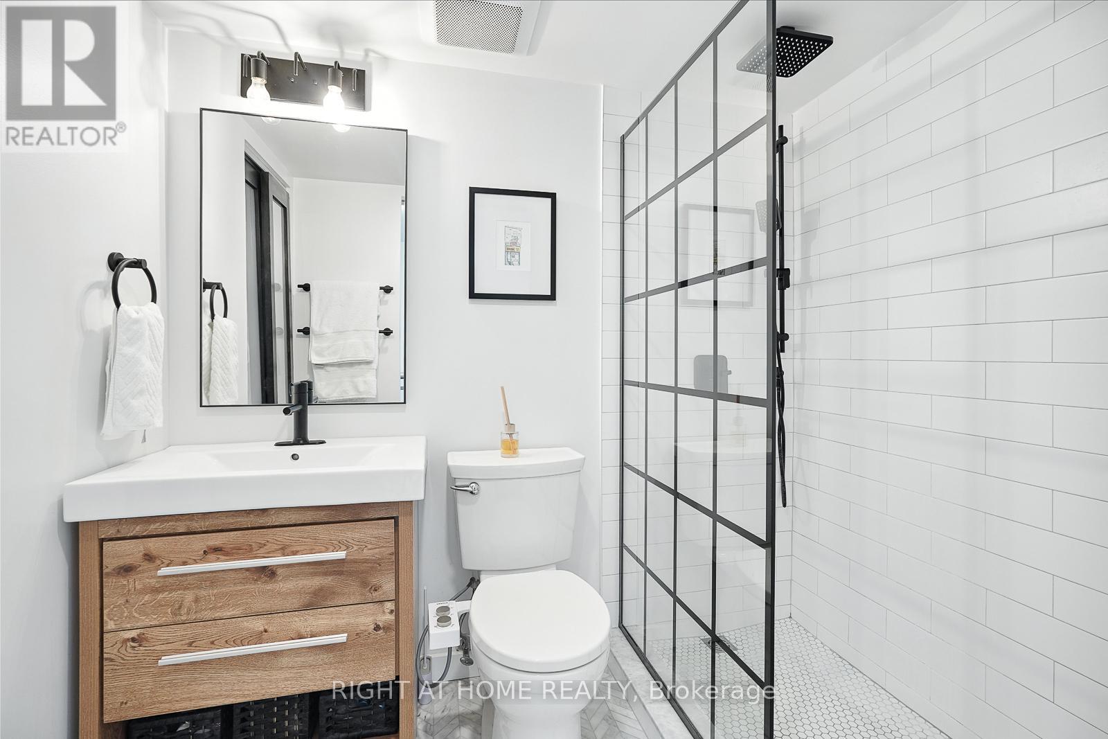 1107 - 388 Richmond Street W, Toronto, Ontario  M5V 3P1 - Photo 40 - C12505588