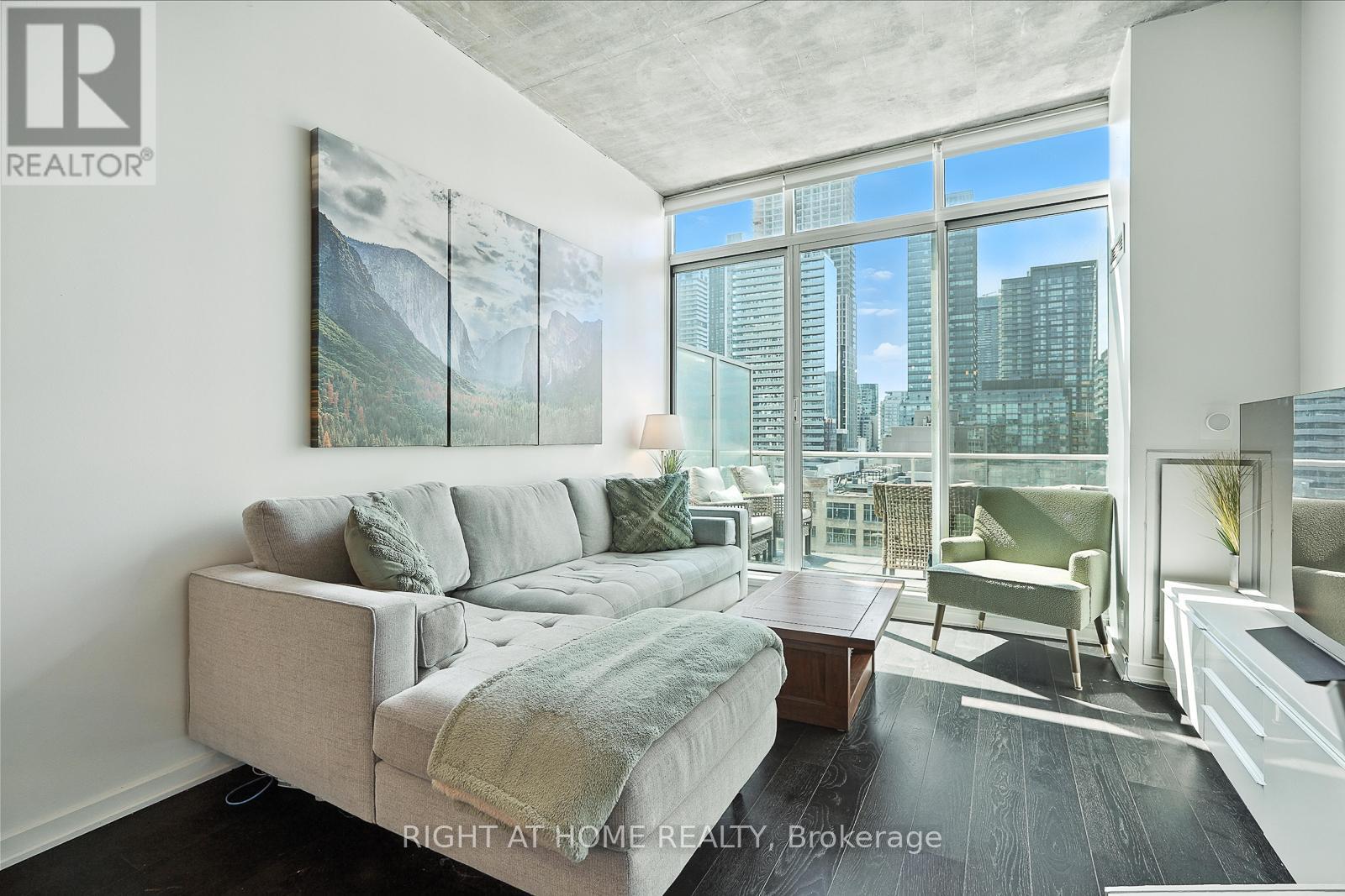 1107 - 388 Richmond Street W, Toronto, Ontario  M5V 3P1 - Photo 5 - C12505588