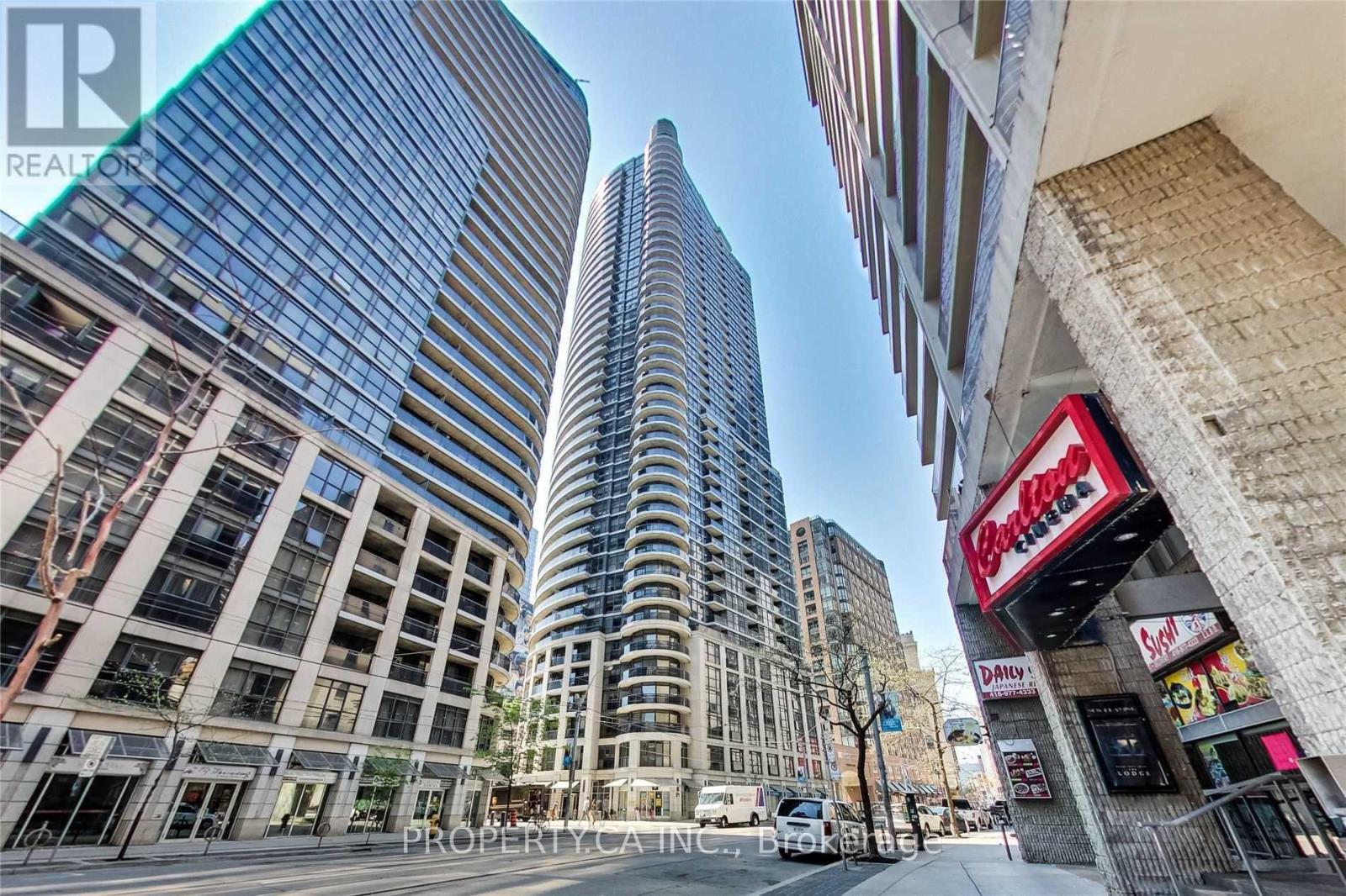 1307 - 21 Carlton Street, Toronto, Ontario  M5B 1L3 - Photo 2 - C12505590