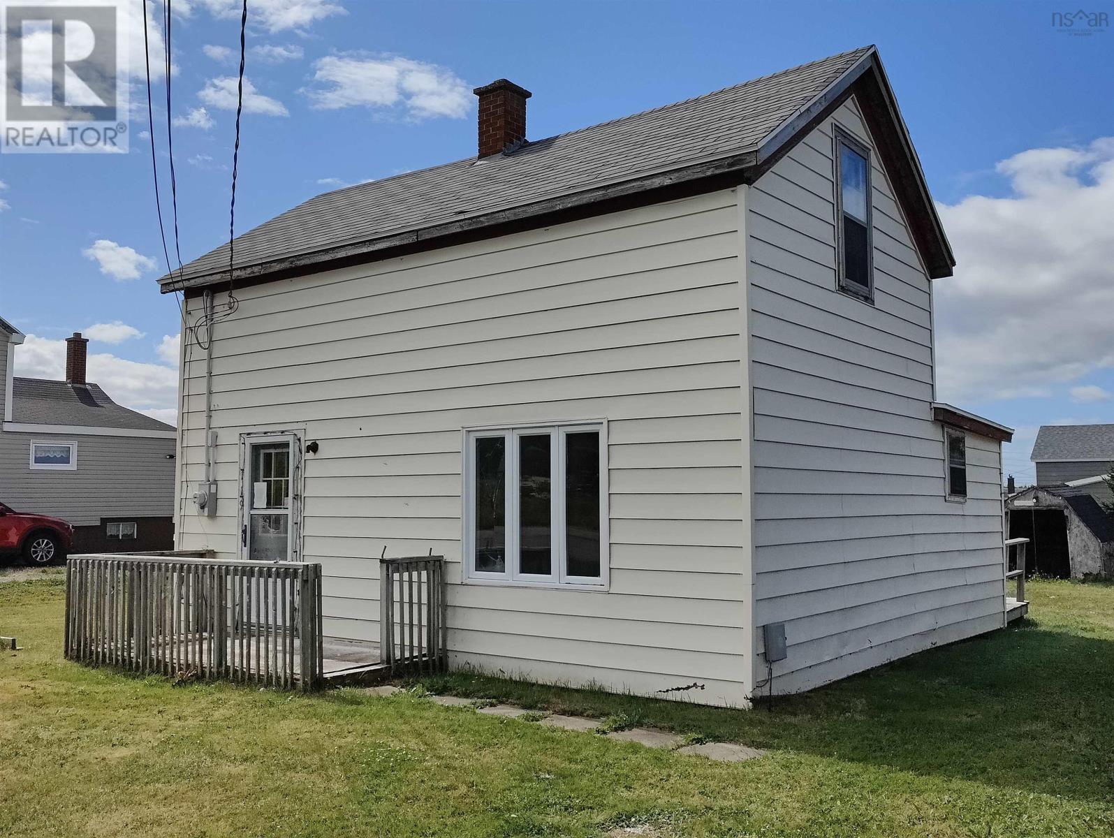 119 South Street, Donkin, Nova Scotia  B1A 6T6 - Photo 2 - 202524652