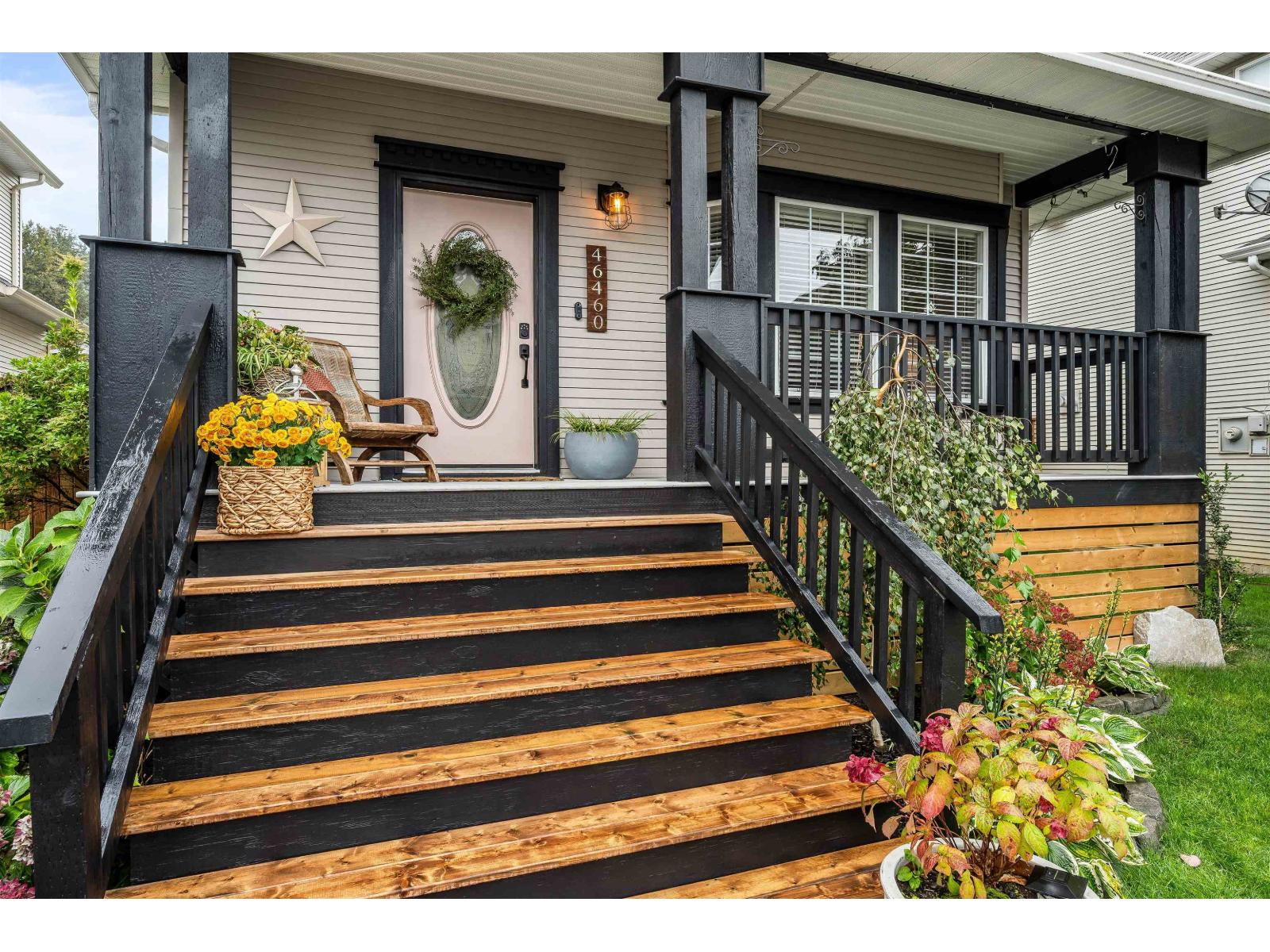 46460 Ashby Drive, Sardis South, Chilliwack, British Columbia  V2R 5N4 - Photo 3 - R3054058