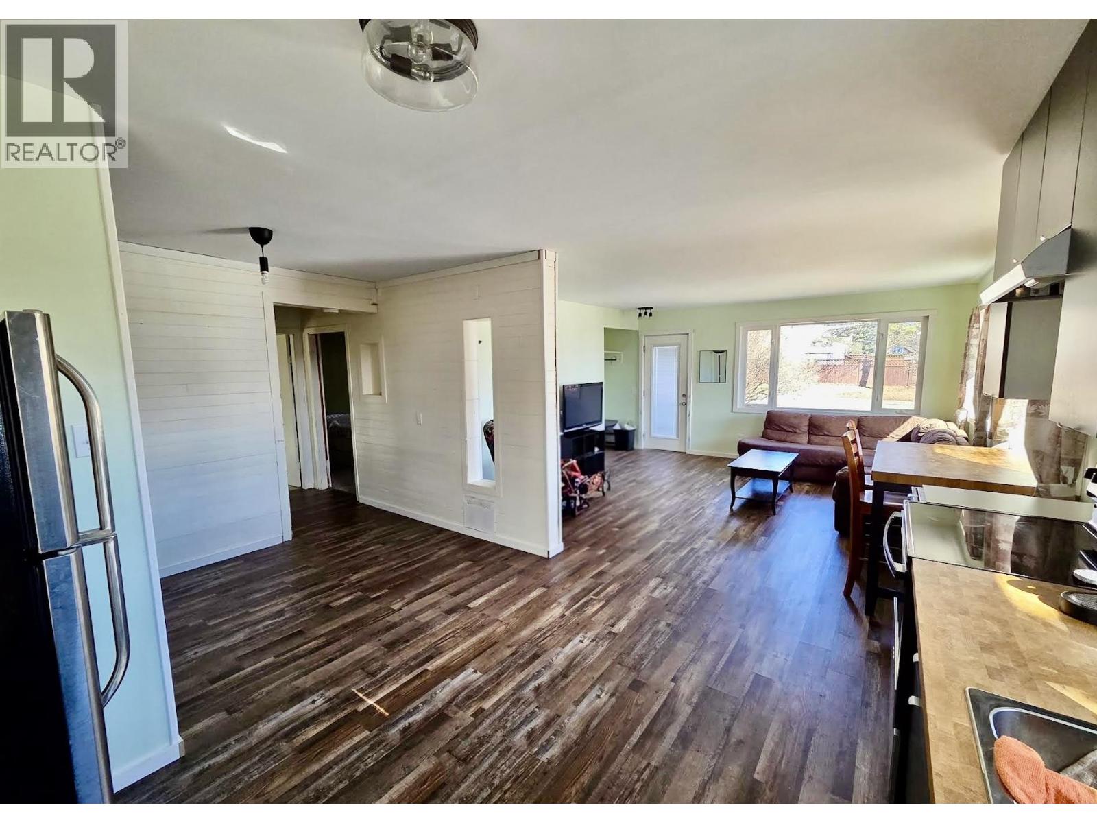 9812 94 Street, Fort St. John, British Columbia  V1J 3L1 - Photo 5 - R3063960