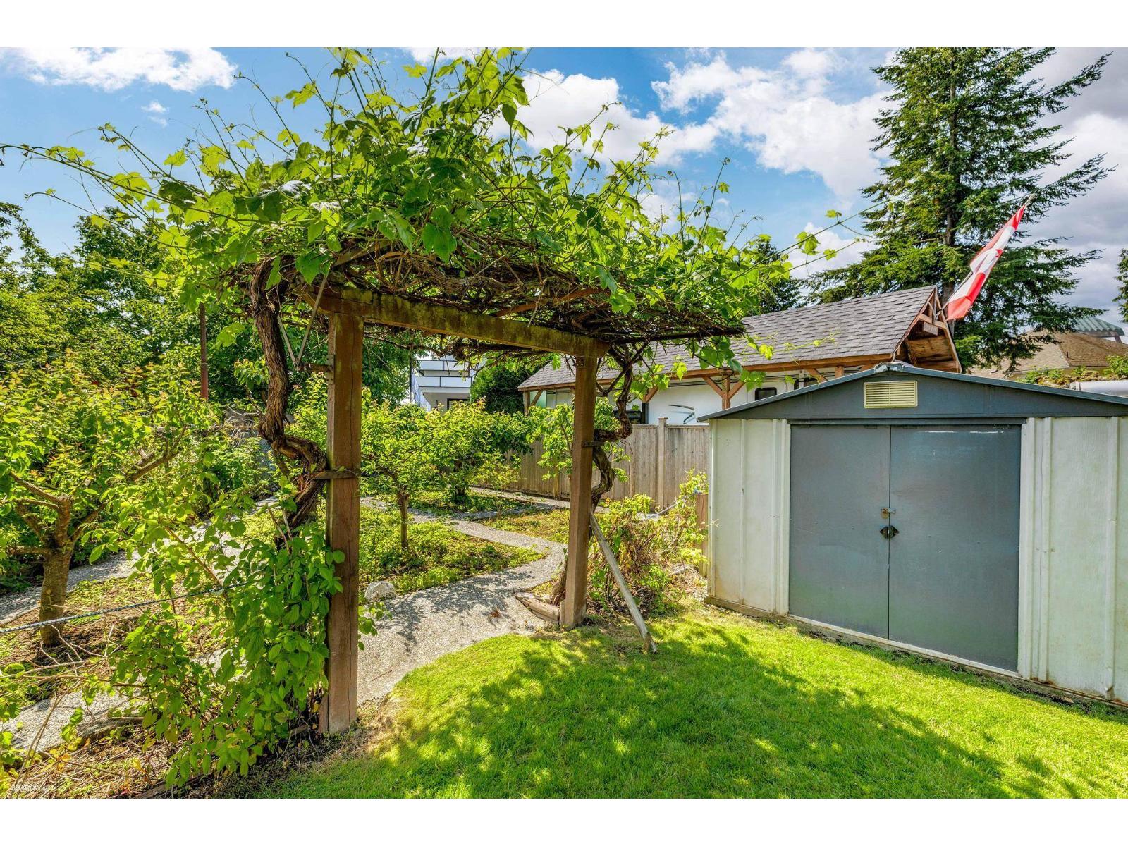 8646 115a Street, Delta, British Columbia  V4C 5R9 - Photo 37 - R3064032