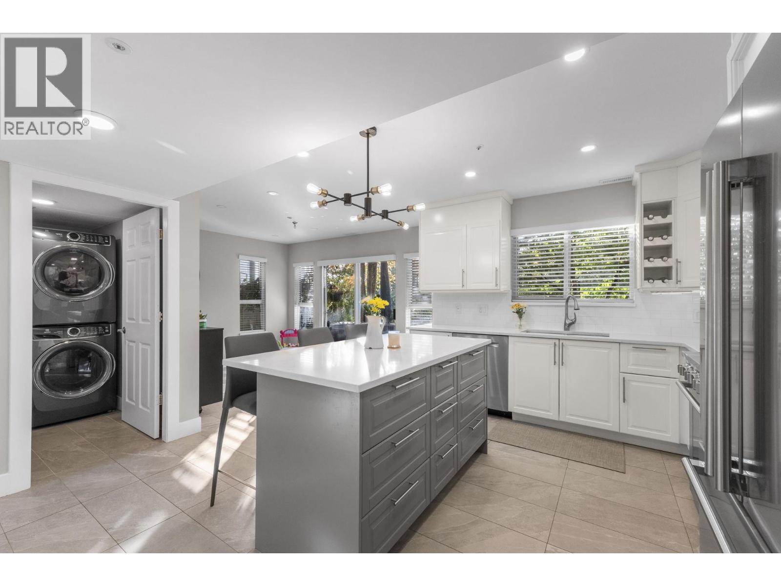 1161 O'flaherty Gate, Port Coquitlam, British Columbia  V3C 6H2 - Photo 12 - R3053460