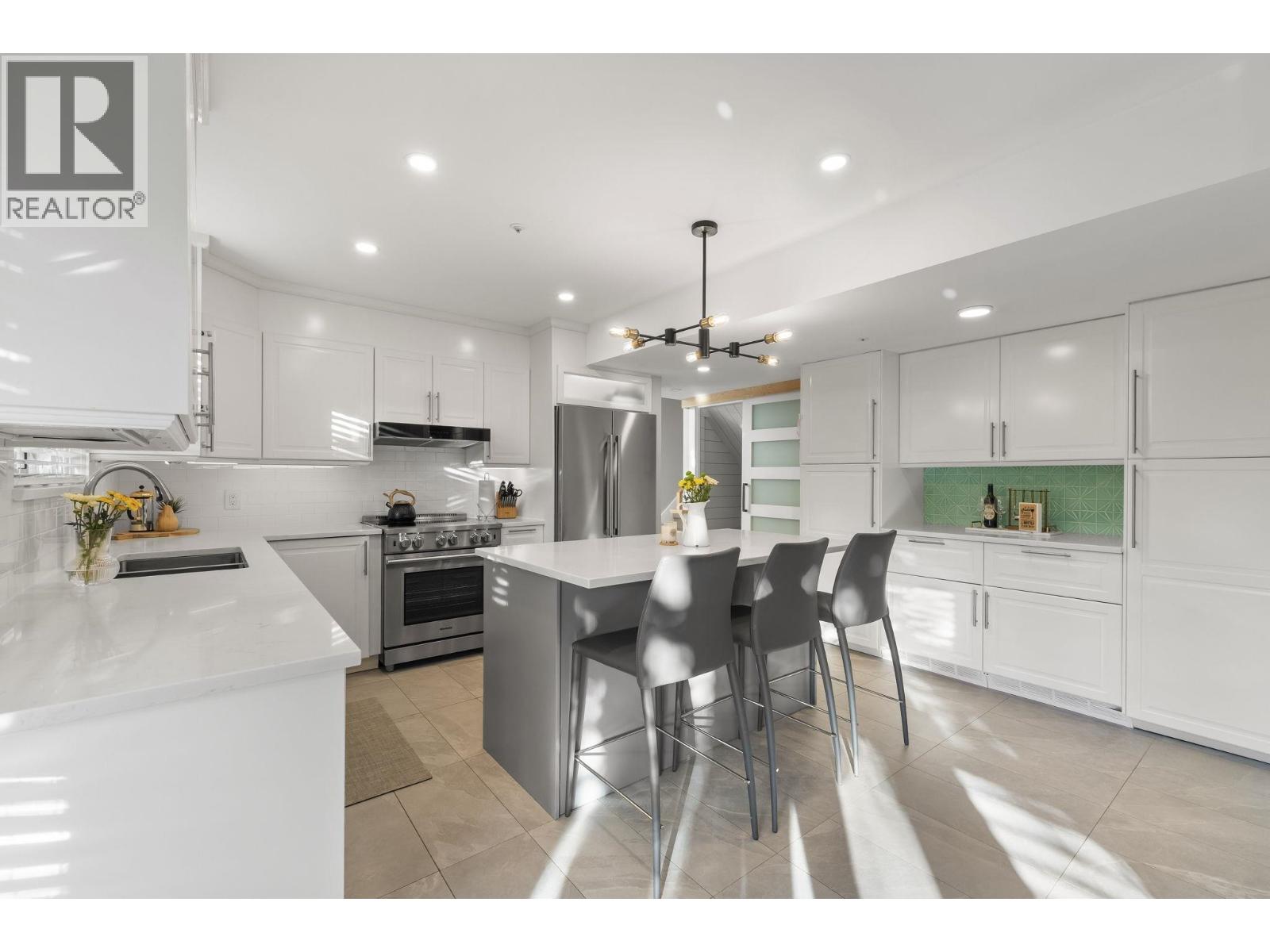 1161 O'flaherty Gate, Port Coquitlam, British Columbia  V3C 6H2 - Photo 10 - R3053460