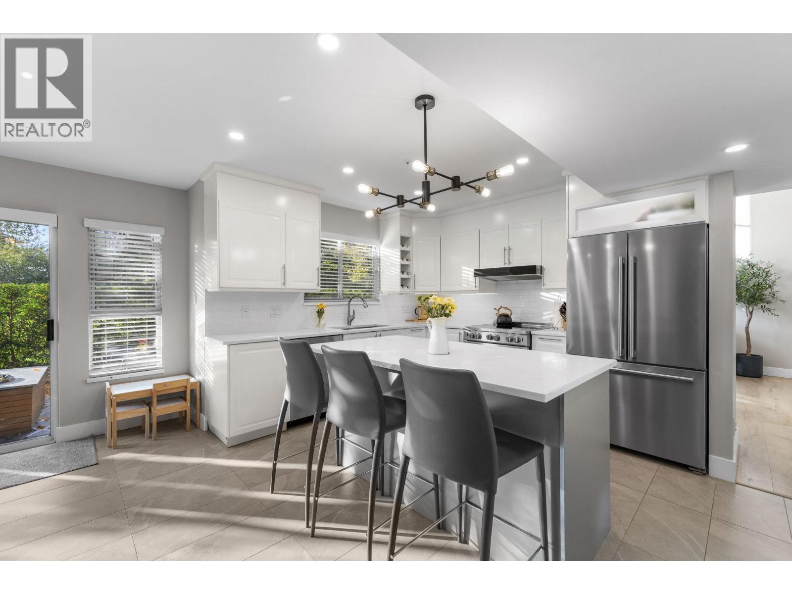 1161 O'flaherty Gate, Port Coquitlam, British Columbia  V3C 6H2 - Photo 9 - R3053460