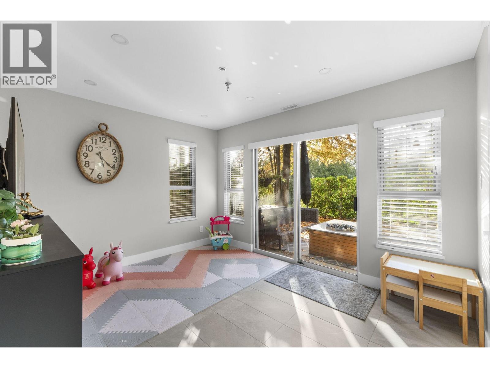 1161 O'flaherty Gate, Port Coquitlam, British Columbia  V3C 6H2 - Photo 13 - R3053460