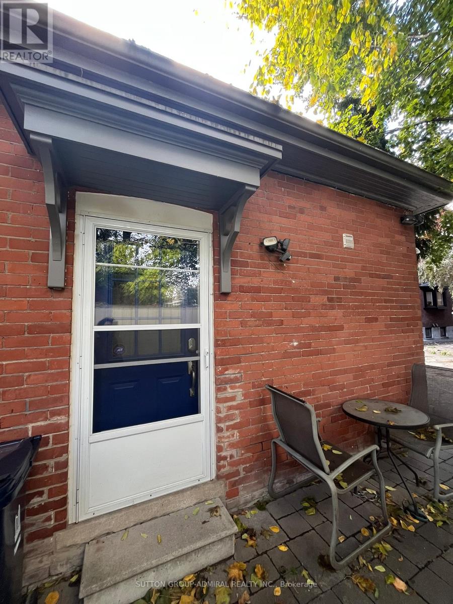 Coach House - 335 Palmerston Boulevard, Toronto, Ontario  M6G 2N5 - Photo 15 - C12500962