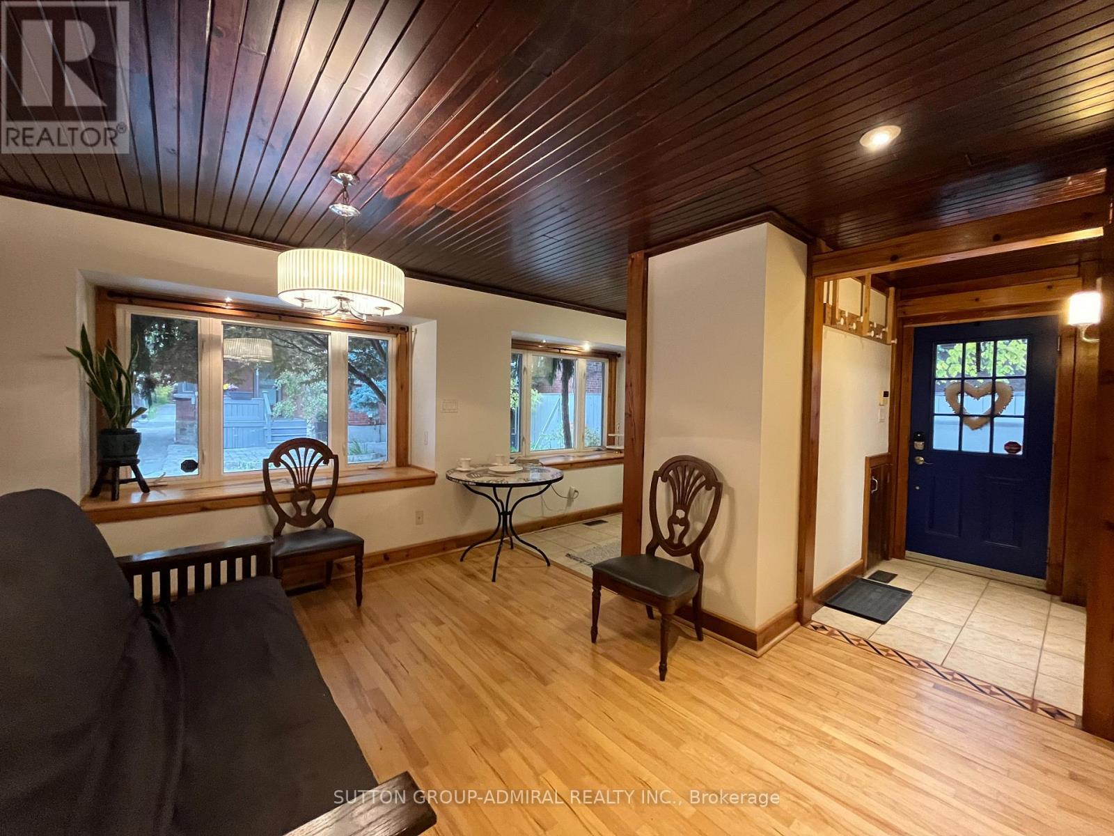 Coach House - 335 Palmerston Boulevard, Toronto, Ontario  M6G 2N5 - Photo 3 - C12500962