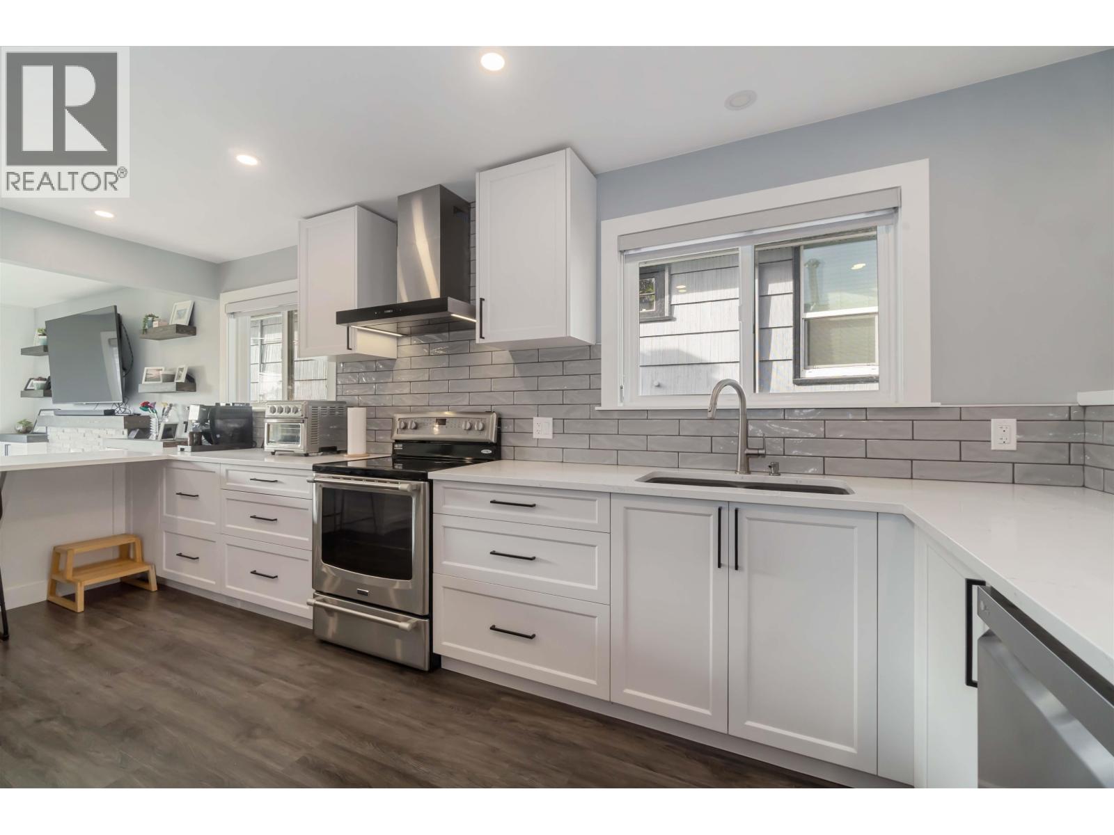 415 Alberta Street, New Westminster, British Columbia  V3L 3J6 - Photo 7 - R3064046